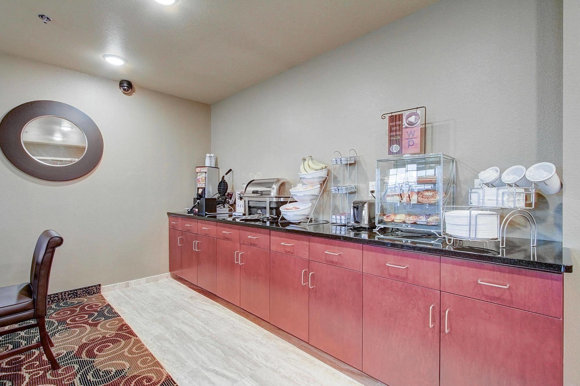 Cobblestone Hotel & Suites Pulaski/Green Bay Zewnętrze zdjęcie