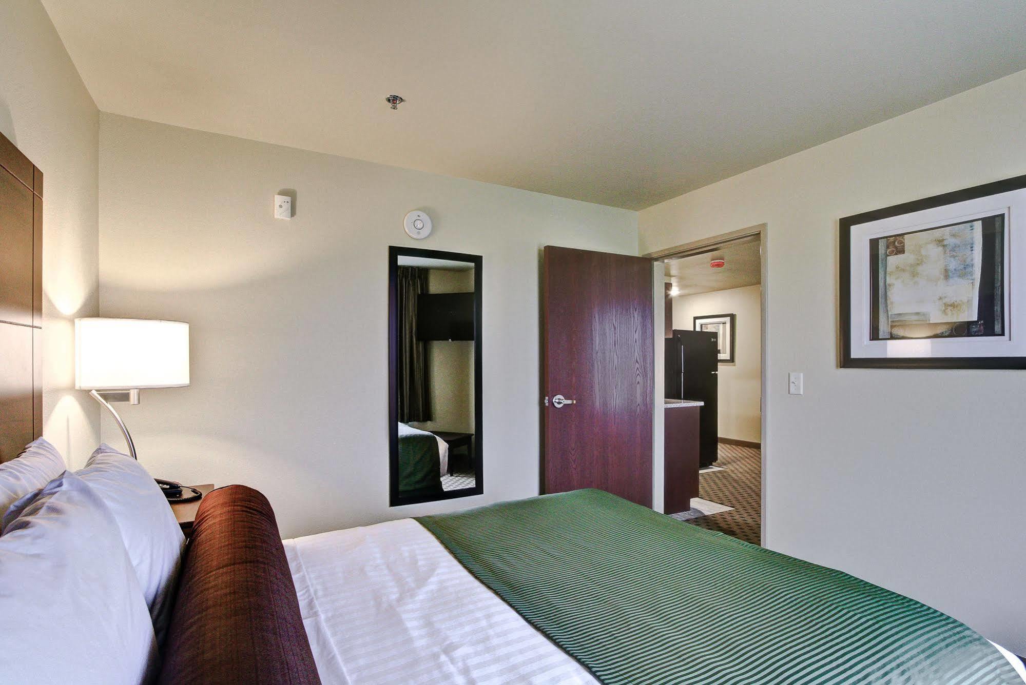 Cobblestone Hotel & Suites Pulaski/Green Bay Zewnętrze zdjęcie