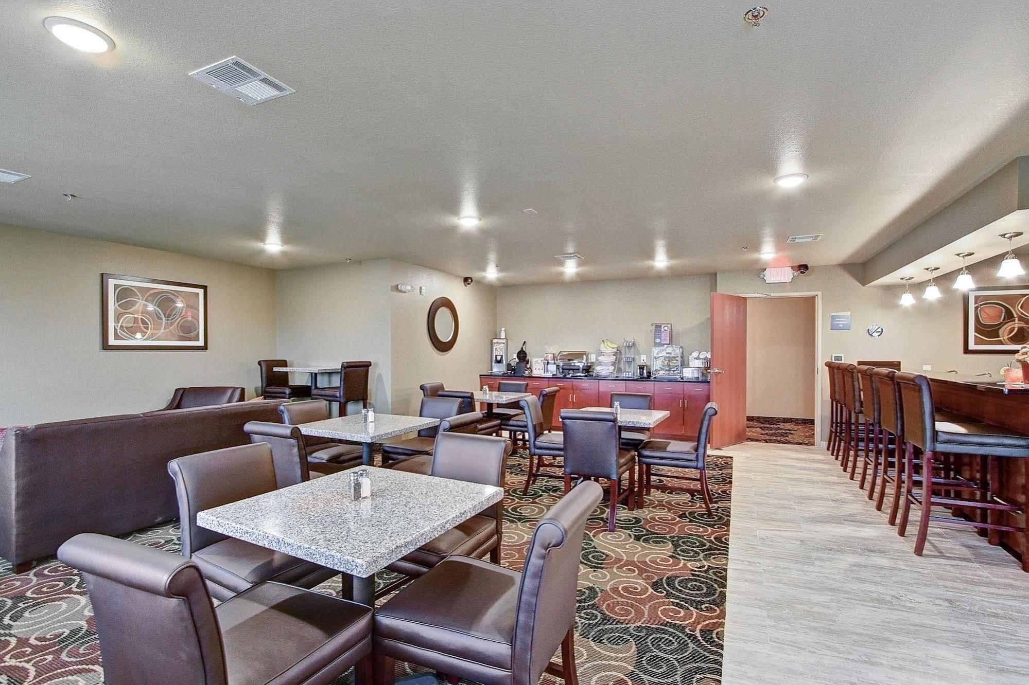 Cobblestone Hotel & Suites Pulaski/Green Bay Zewnętrze zdjęcie