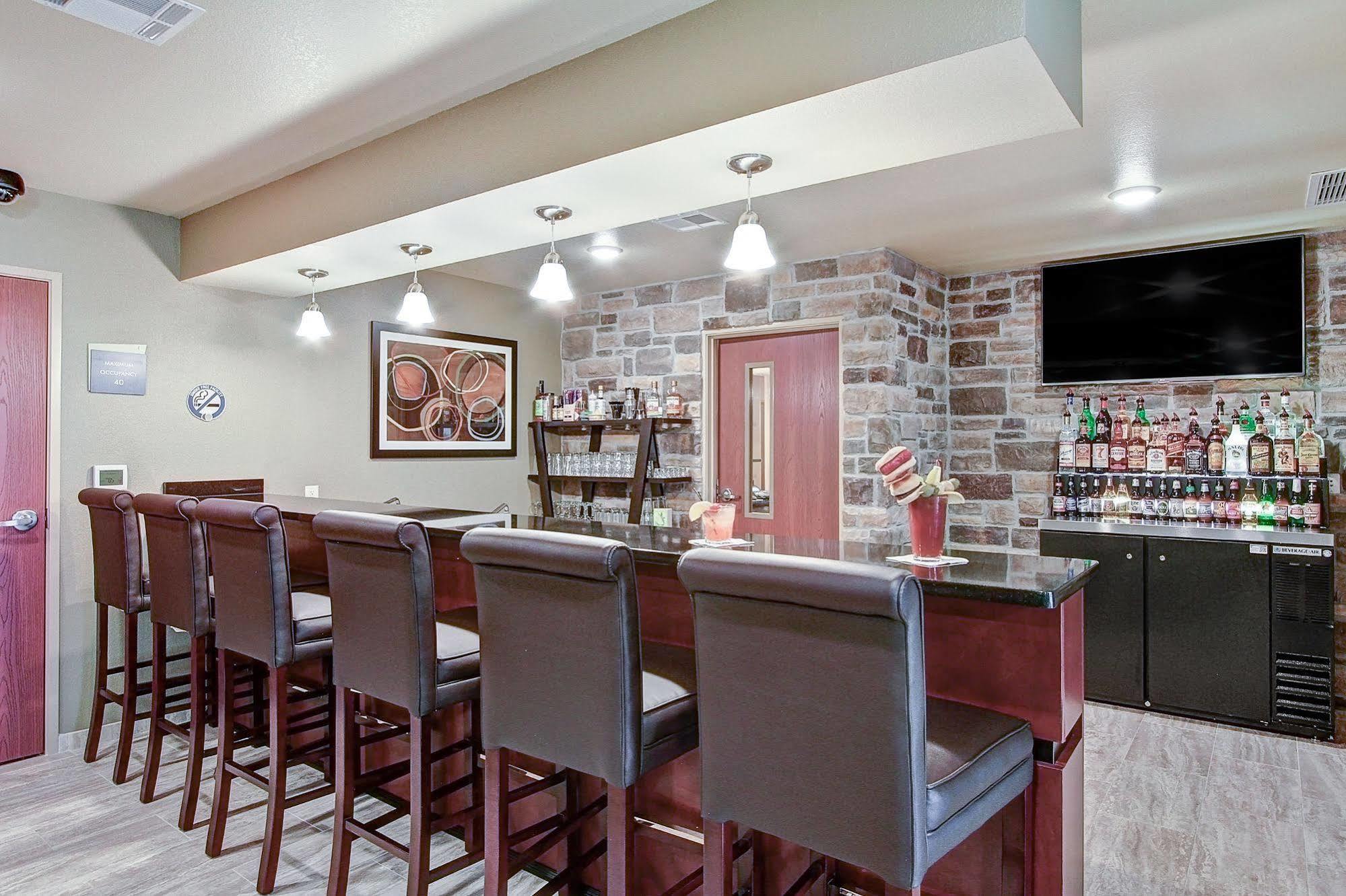 Cobblestone Hotel & Suites Pulaski/Green Bay Zewnętrze zdjęcie