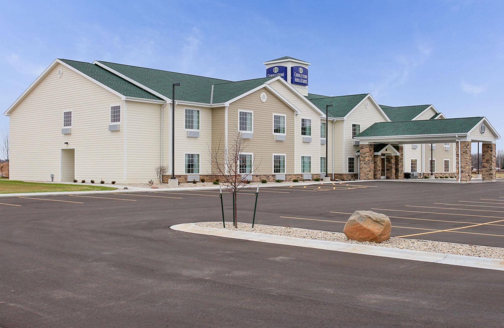 Cobblestone Hotel & Suites Pulaski/Green Bay Zewnętrze zdjęcie