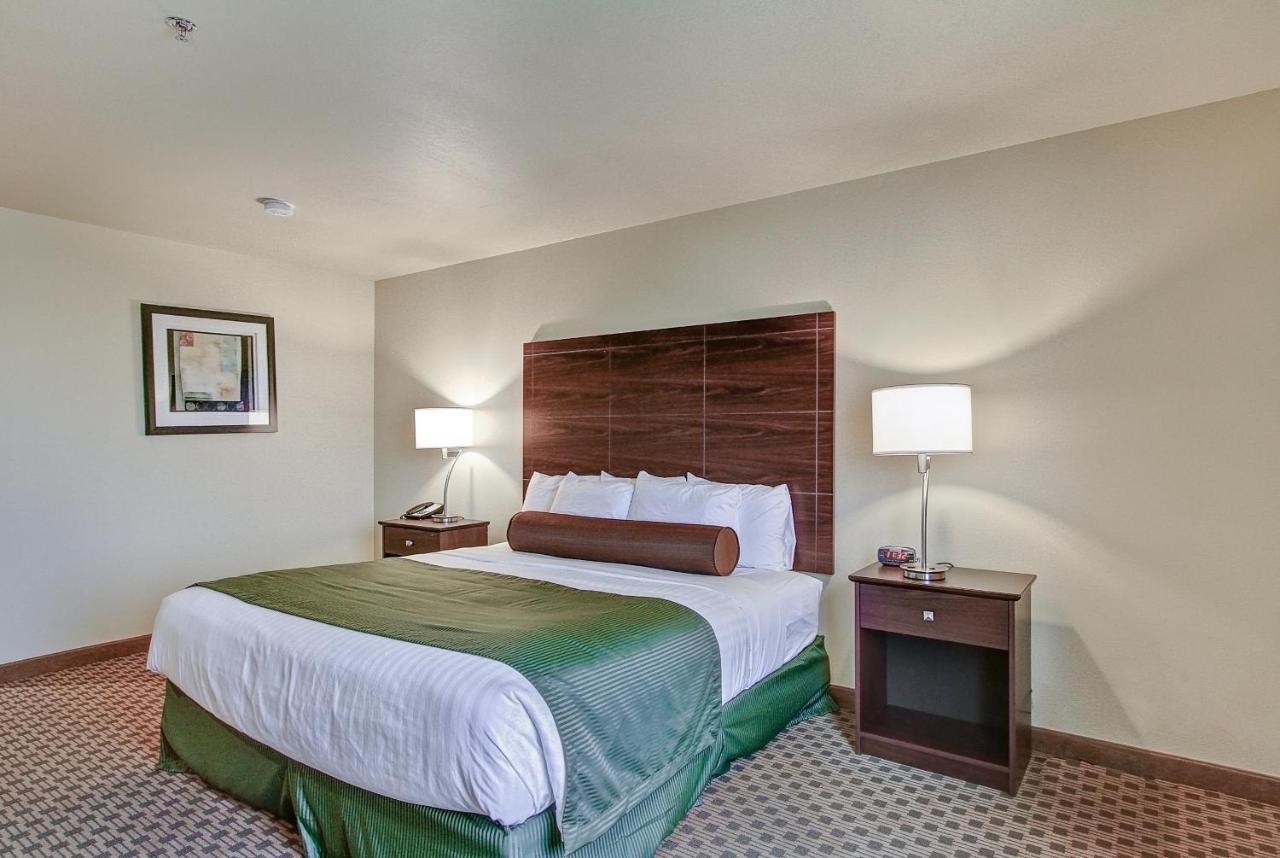 Cobblestone Hotel & Suites Pulaski/Green Bay Zewnętrze zdjęcie